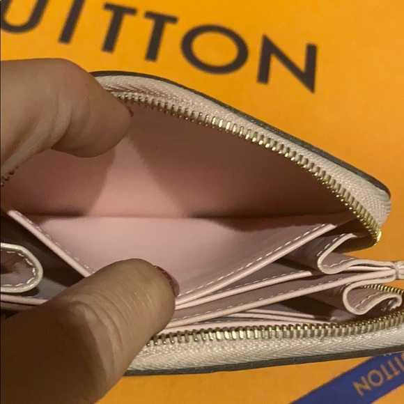 Louis Vuitton pink vernis zippy wallet - Picture 12 of 14